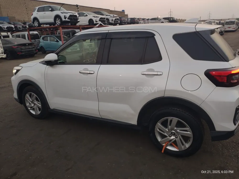 Toyota Raize 2020 for Sale in Karachi Toyota Raize 2020 for Sale in Karachi Image-3