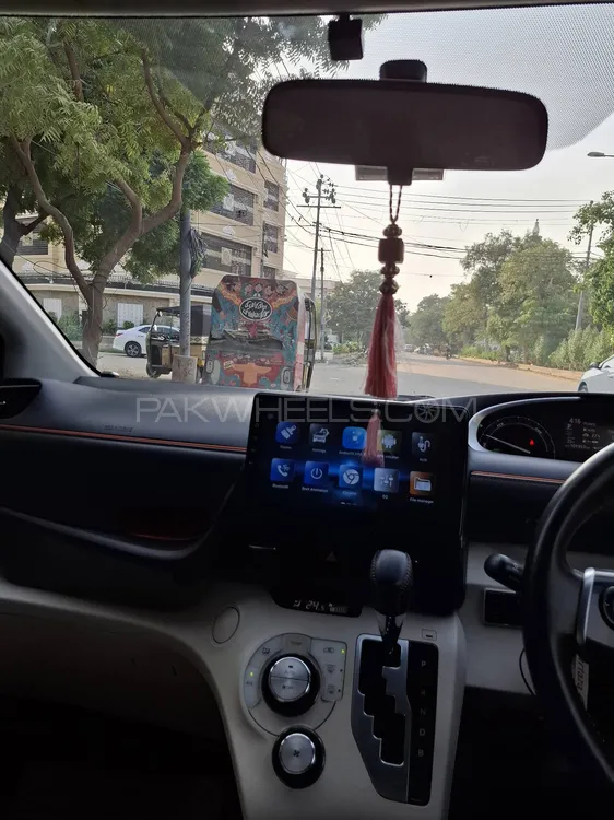 Toyota Sienta 2016 for Sale in Karachi Toyota Sienta 2016 for Sale in Karachi Image-13