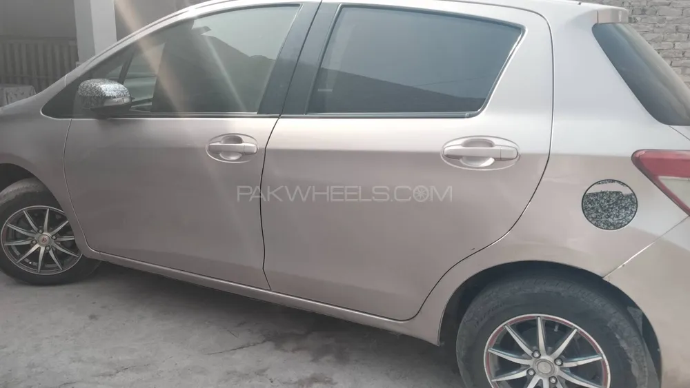 Toyota Vitz 2012 for Sale in Peshawar Toyota Vitz 2012 for Sale in Peshawar Image-5