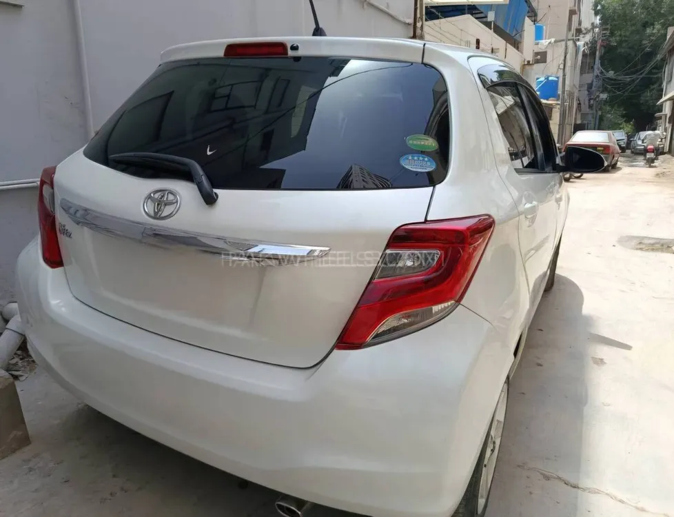 Toyota Vitz 2015 for Sale in Karachi Toyota Vitz 2015 for Sale in Karachi Image-6