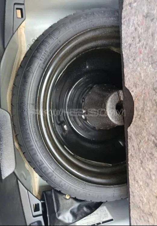 Toyota Vitz 2015 for Sale in Karachi Toyota Vitz 2015 for Sale in Karachi Image-18