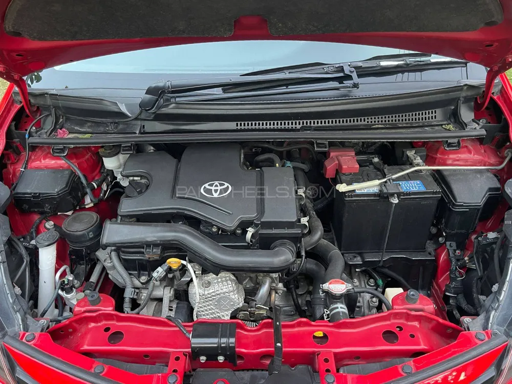 Toyota Vitz 2015 for Sale in Lahore Toyota Vitz 2015 for Sale in Lahore Image-6