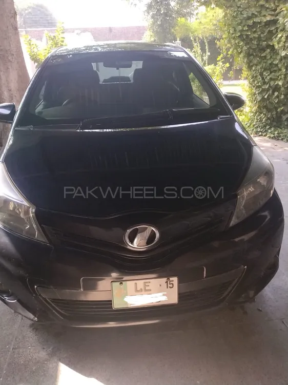 Toyota Vitz 2015 for Sale in Gujranwala Toyota Vitz 2015 for Sale in Gujranwala Image-2