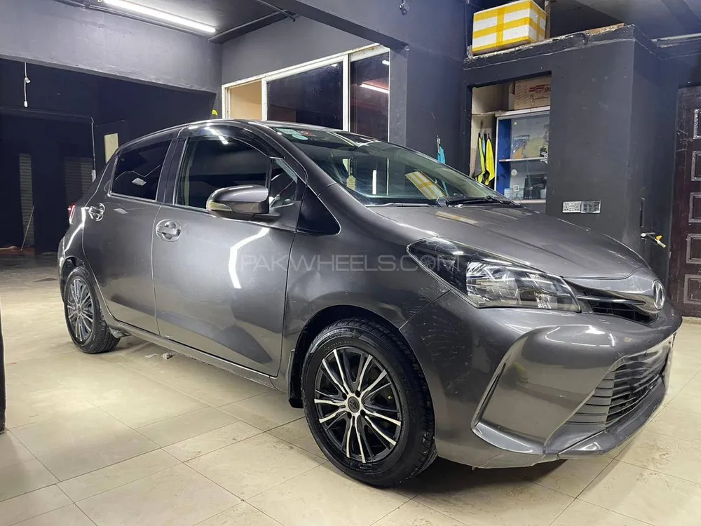 Toyota Vitz 2016 for Sale in Karachi Toyota Vitz 2016 for Sale in Karachi Image-3