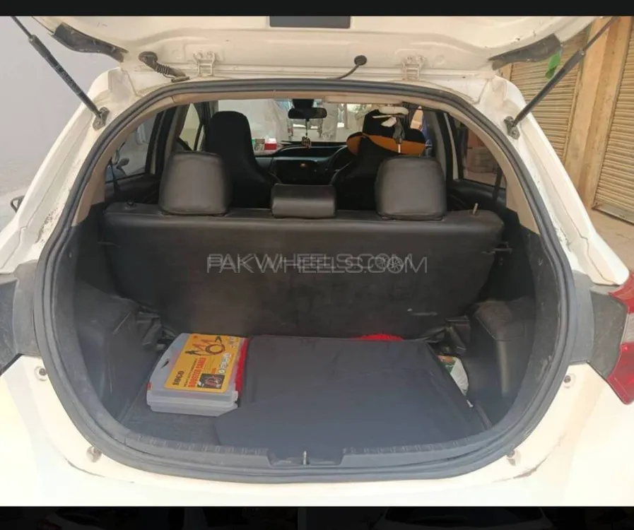 Toyota Vitz 2017 for Sale in Karachi Toyota Vitz 2017 for Sale in Karachi Image-10