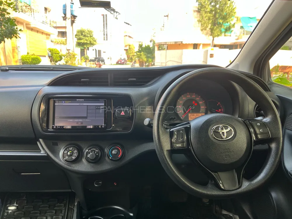 Toyota Vitz 2018 for Sale in Lahore Toyota Vitz 2018 for Sale in Lahore Image-7