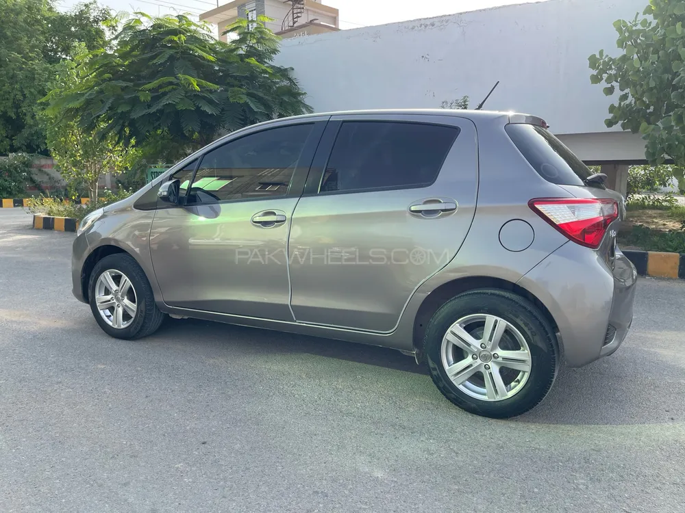 Toyota Vitz 2018 for Sale in Karachi Toyota Vitz 2018 for Sale in Karachi Image-6