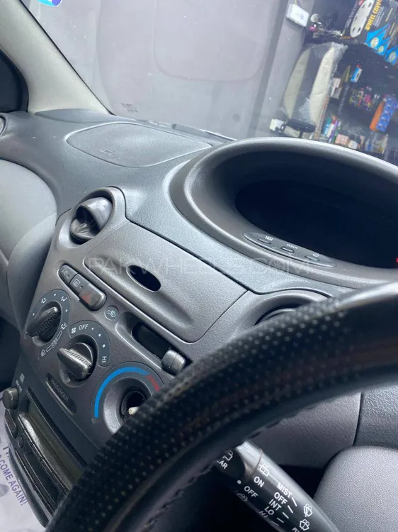 Toyota Vitz 2003 for Sale in Malakand Agency Toyota Vitz 2003 for Sale in Malakand Agency Image-14