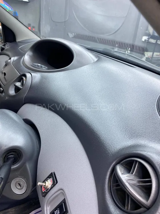 Toyota Vitz 2003 for Sale in Malakand Agency Toyota Vitz 2003 for Sale in Malakand Agency Image-13