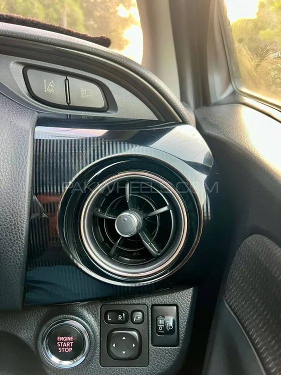 Toyota Vitz 2018 for Sale in Karachi Toyota Vitz 2018 for Sale in Karachi Image-8