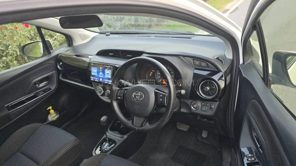 Toyota Vitz 2019 for Sale in Lahore Toyota Vitz 2019 for Sale in Lahore Image-4