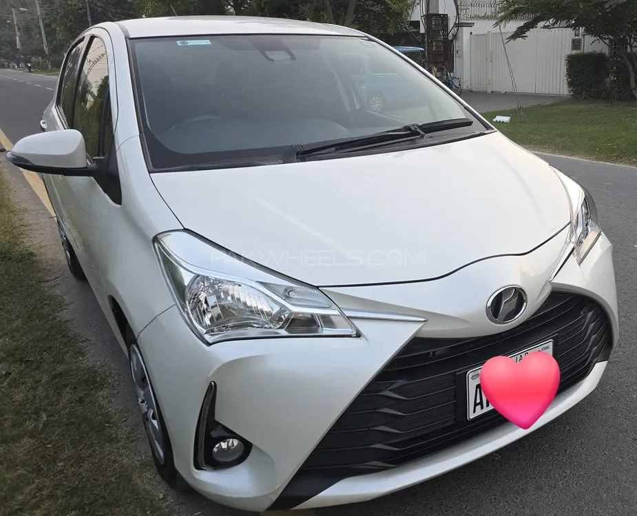 Toyota Vitz 2019 for Sale in Lahore Toyota Vitz 2019 for Sale in Lahore Image-12
