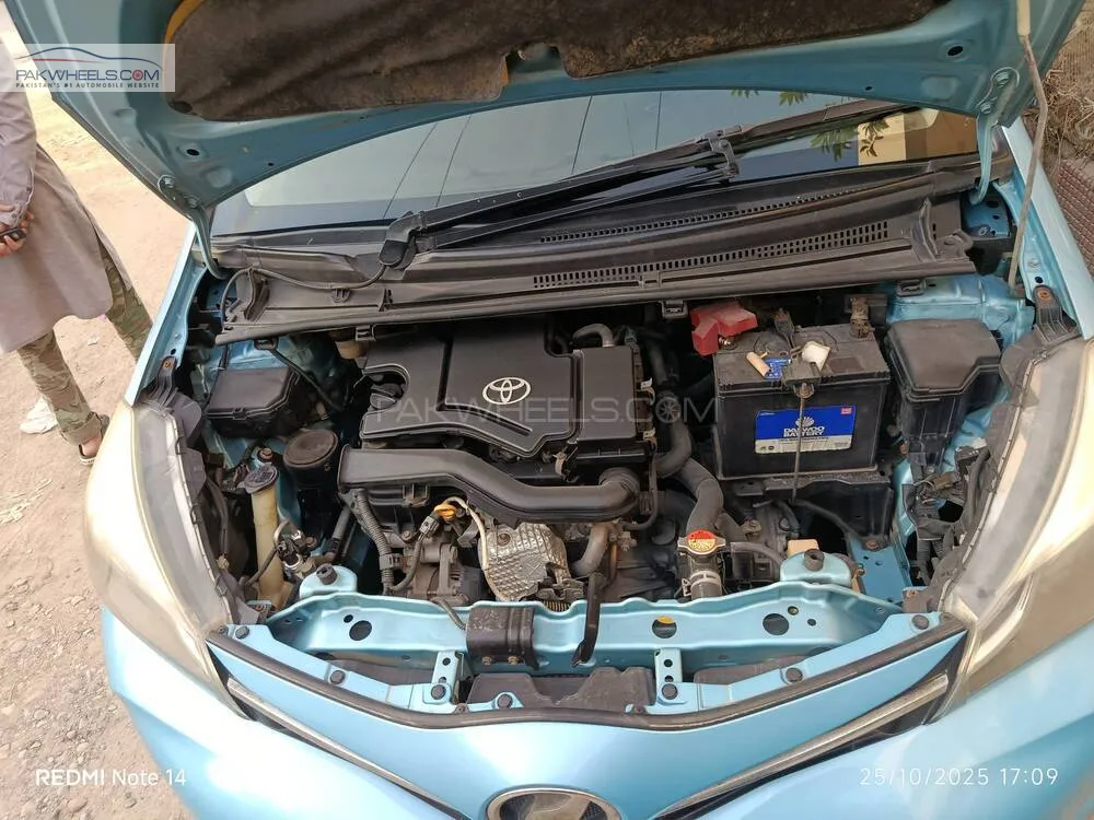 Toyota Vitz 2015 for Sale in Karachi Toyota Vitz 2015 for Sale in Karachi Image-8