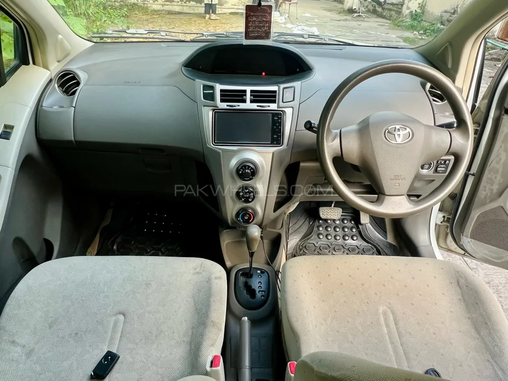 Toyota Vitz 2009 for Sale in Lahore Toyota Vitz 2009 for Sale in Lahore Image-18
