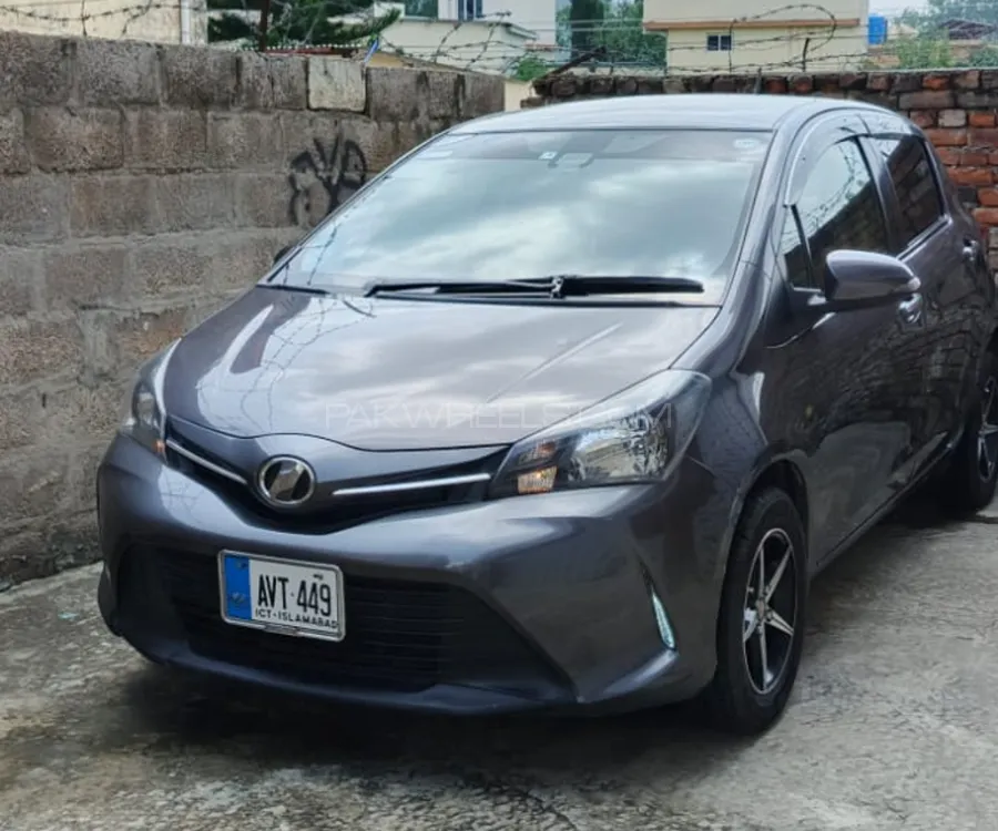 Toyota Vitz 2016 for Sale in Abbottabad Toyota Vitz 2016 for Sale in Abbottabad Image-3