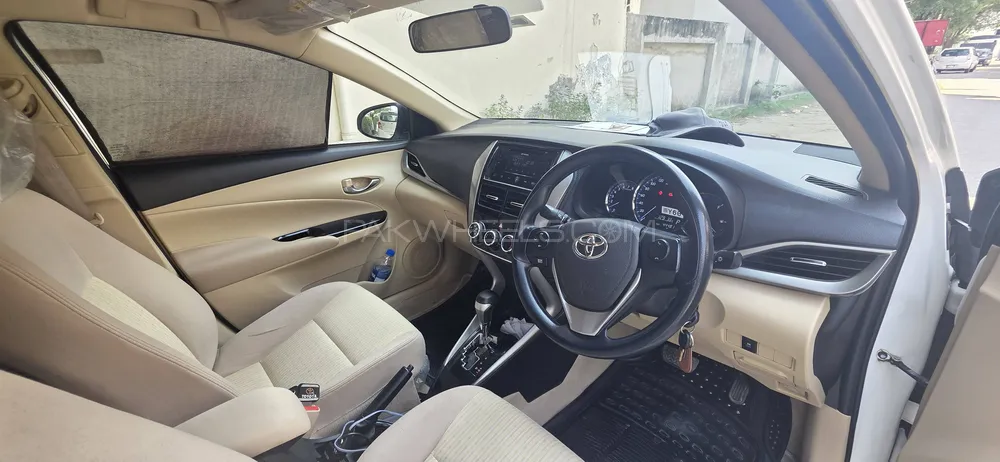 Toyota Yaris Sedan 2023 for Sale in Lahore Toyota Yaris Sedan 2023 for Sale in Lahore Image-4