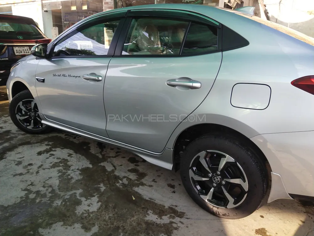Toyota Yaris Sedan 2024 for Sale in Lahore Toyota Yaris Sedan 2024 for Sale in Lahore Image-8