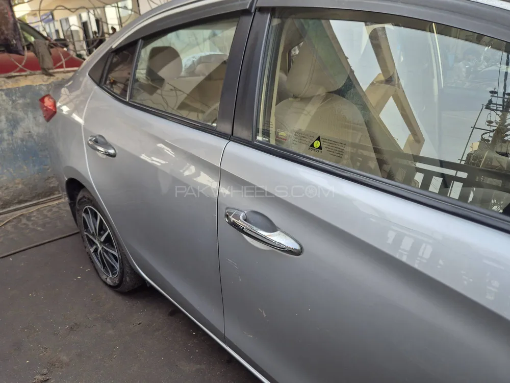Toyota Yaris Sedan 2021 for Sale in Karachi Toyota Yaris Sedan 2021 for Sale in Karachi Image-9