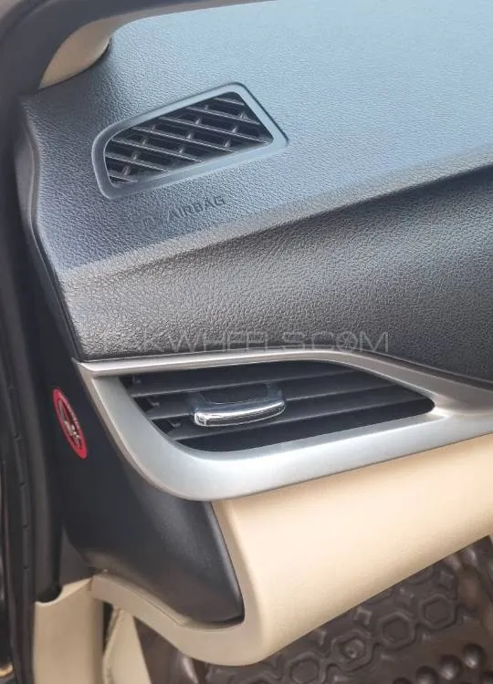 Toyota Yaris Sedan 2022 for Sale in Lahore Toyota Yaris Sedan 2022 for Sale in Lahore Image-18