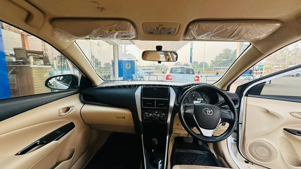Toyota Yaris Sedan 2024 for Sale in Lahore Toyota Yaris Sedan 2024 for Sale in Lahore Image-9