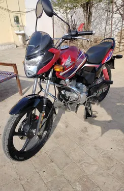 Honda CB 125F 2022