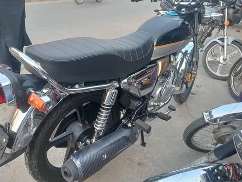 Honda CB 150F 2025