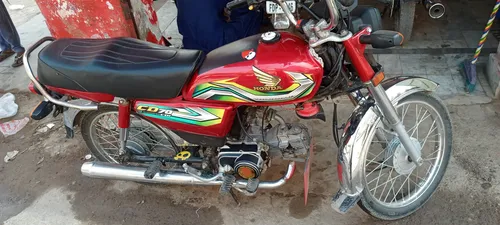 Honda CD 70 2023