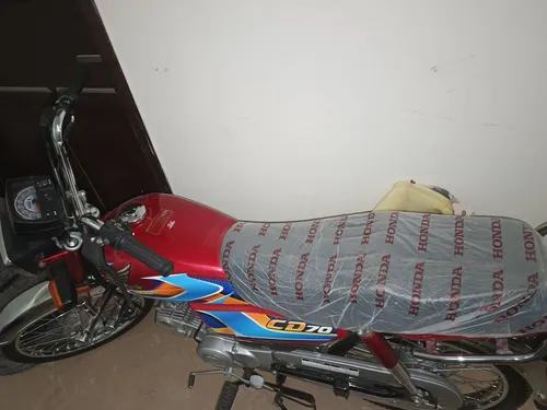 Honda CD 70 2025