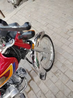 Honda CD 70 2025
