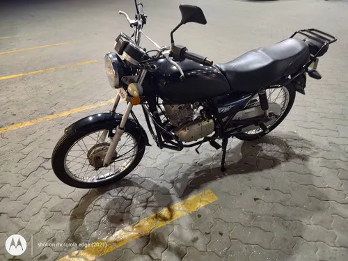 Suzuki GS 150 2016