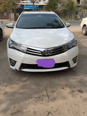 Toyota Corolla Altis Grande CVT-i 1.8 2017