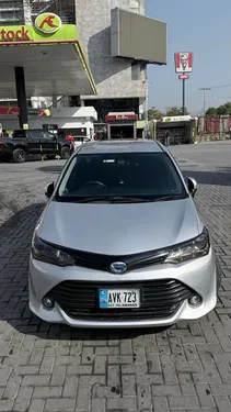Toyota Corolla Fielder Hybrid G 2017