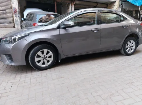 Toyota Corolla GLi 1.3 VVTi 2014