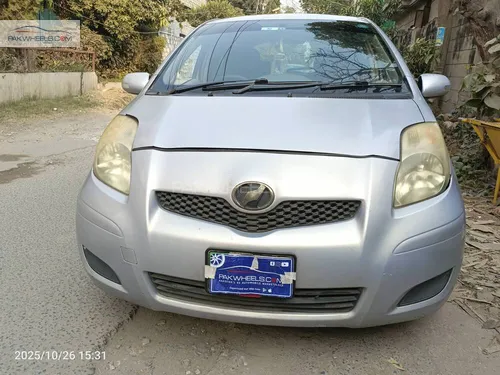 Toyota Vitz F 1.0 2009