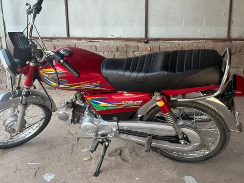 یونائیٹڈ US 70 2019