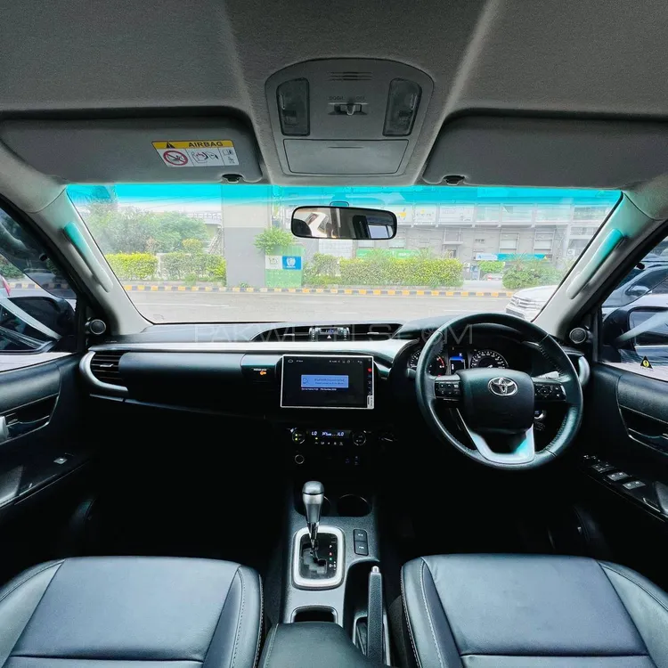 Toyota Hilux 2024 for Sale in Lahore Toyota Hilux 2024 for Sale in Lahore Image-2