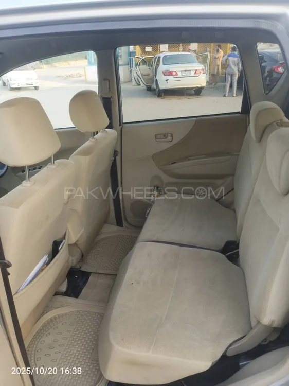 Daihatsu Move 2010 for Sale in Rawalpindi Daihatsu Move 2010 for Sale in Rawalpindi Image-9