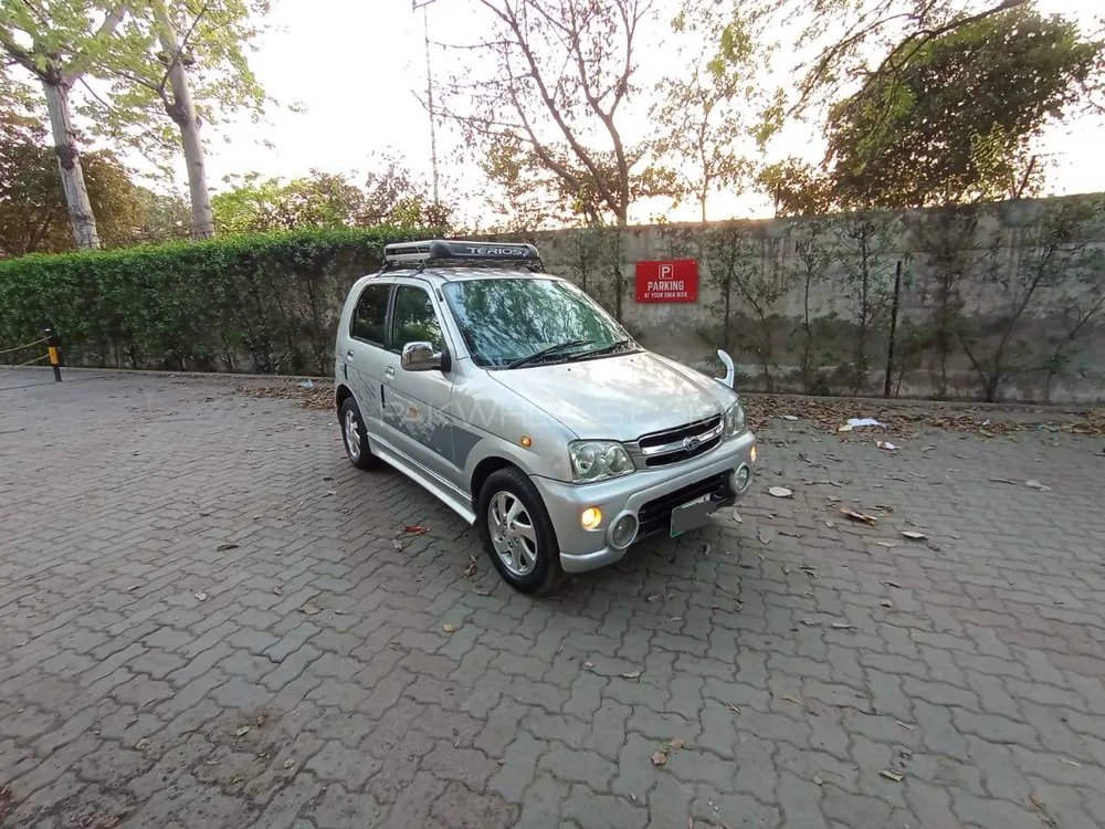 Daihatsu Terios Kid 2001 for Sale in Lahore Image-1