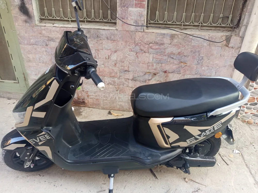 Evee Gen-Z 2025 for Sale Image-1