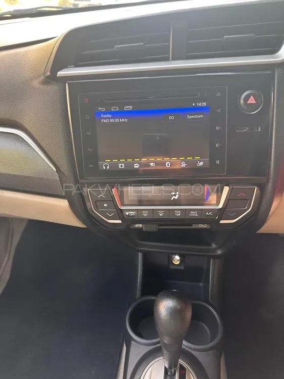 Honda BR-V 2017 for Sale in Karachi Honda BR-V 2017 for Sale in Karachi Image-12