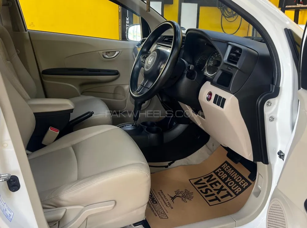 ہونڈا بی آر-وی 2022 for Sale in اسلام آباد ہونڈا بی آر-وی 2022 for Sale in اسلام آباد Image-8
