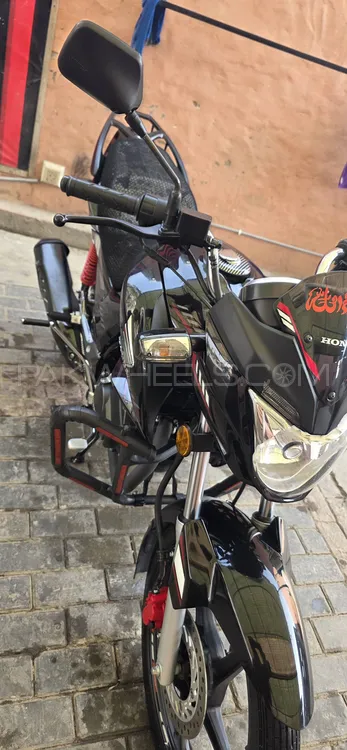 ہونڈا CB 150F 2025 for Sale ہونڈا CB 150F 2025 for Sale Image-17