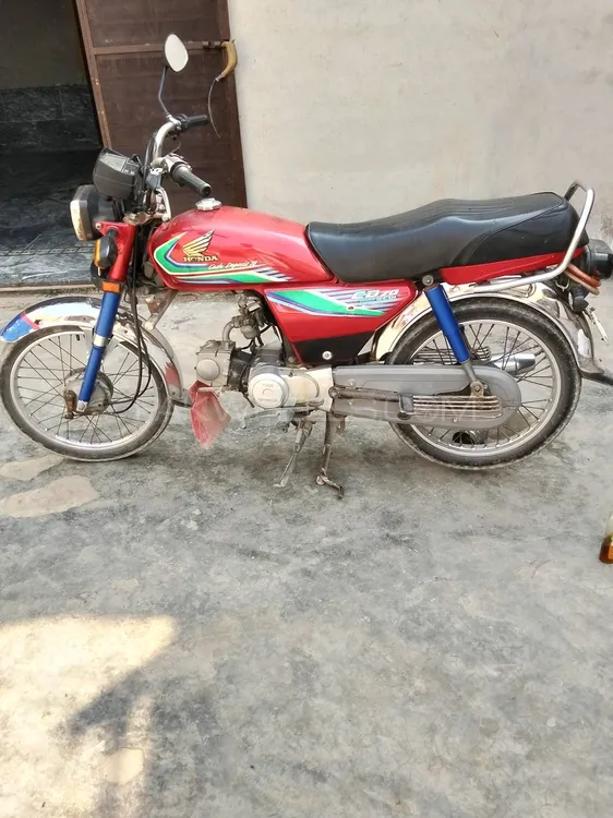 Honda CD 70 2017 for Sale Honda CD 70 2017 for Sale Image-5