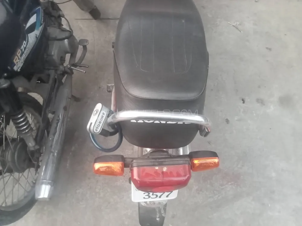Honda CD 70 2017 for Sale Honda CD 70 2017 for Sale Image-6