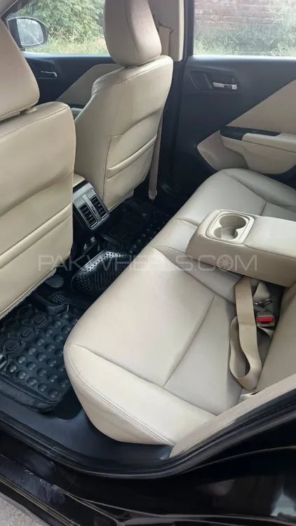 Honda City 2022 for Sale in Lahore Honda City 2022 for Sale in Lahore Image-17