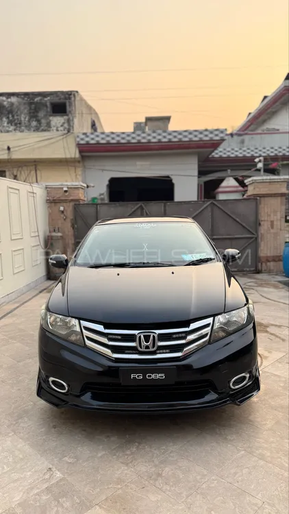 Honda City 2015 for Sale in Faisalabad Image-1