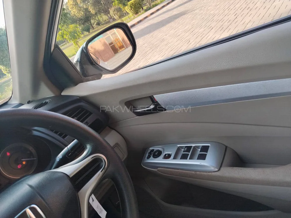 Honda City 2016 for Sale in Khanewal Honda City 2016 for Sale in Khanewal Image-8