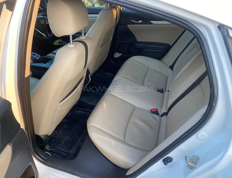 Honda Civic 2020 for Sale in Islamabad Honda Civic 2020 for Sale in Islamabad Image-8