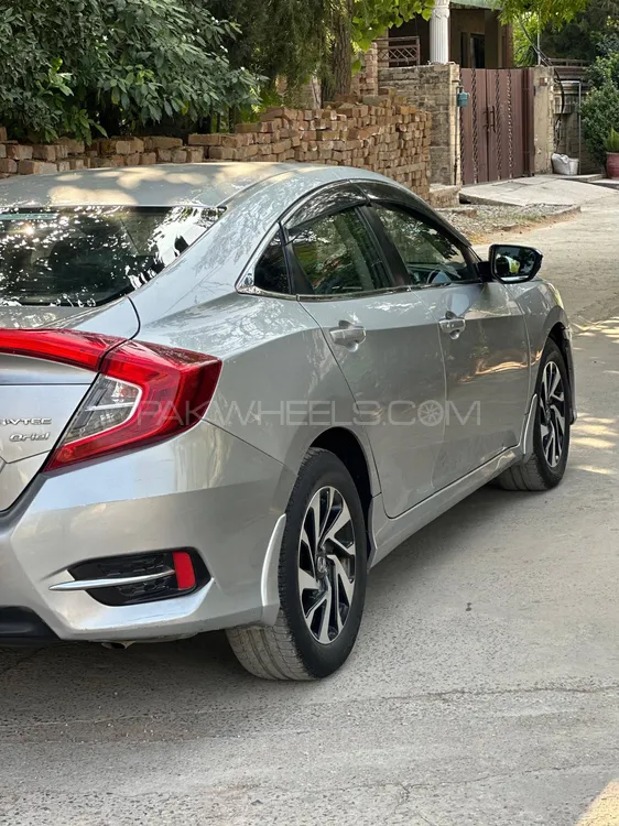 Honda Civic 2017 for Sale in Rawalpindi Honda Civic 2017 for Sale in Rawalpindi Image-10
