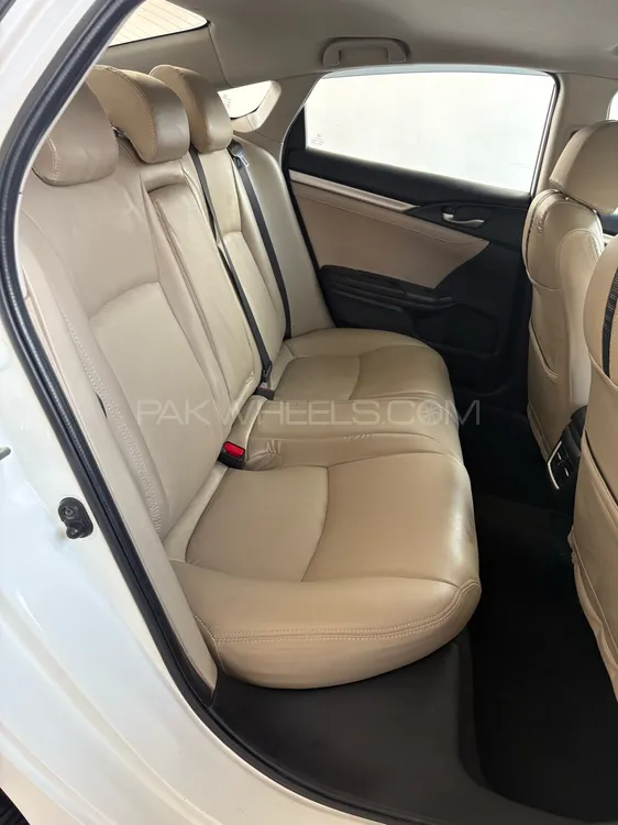 Honda Civic 2017 for Sale in Lahore Honda Civic 2017 for Sale in Lahore Image-15